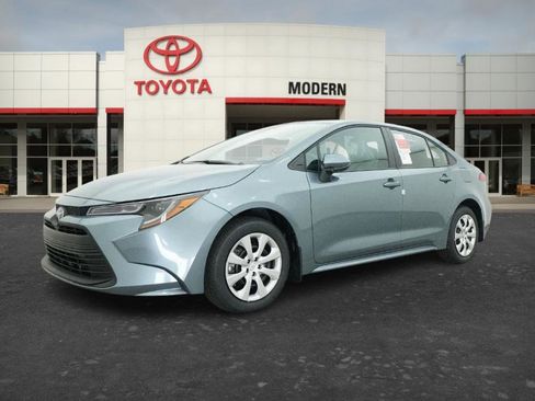New 2026 Toyota Corolla LE FWD image 5
