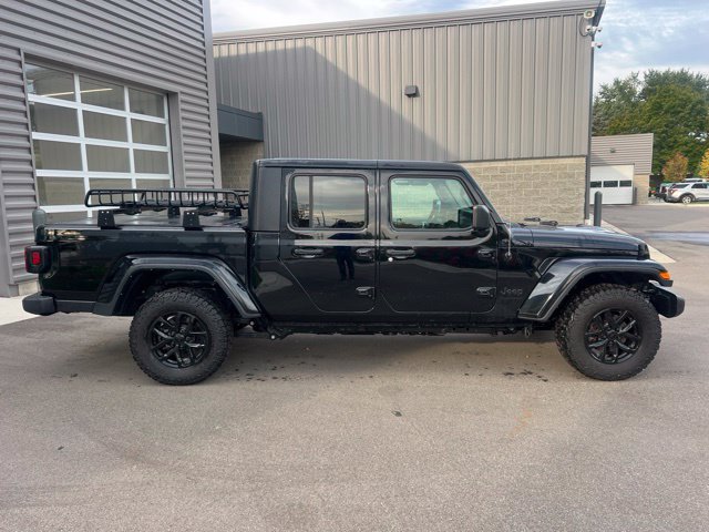 Used 2023 Jeep Gladiator Sport AWD/4WD image 4