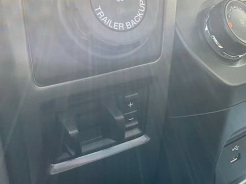 Used 2018 Ford F150 XLT w/ Equipment Group 301A Mid AWD/4WD image 13