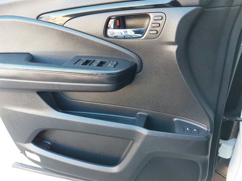 Used 2016 Honda Pilot Elite image 36