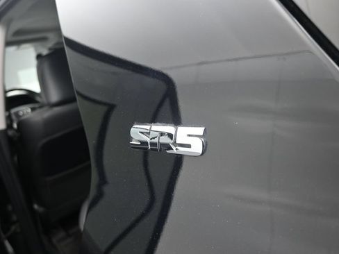 Used 2021 Toyota 4Runner SR5 Premium w/ Moonroof Package AWD/4WD image 45