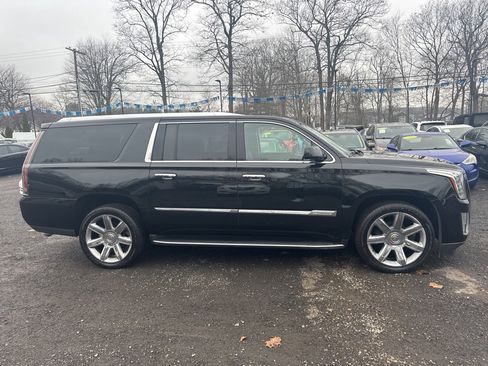 Used 2015 Cadillac Escalade ESV Luxury image 8