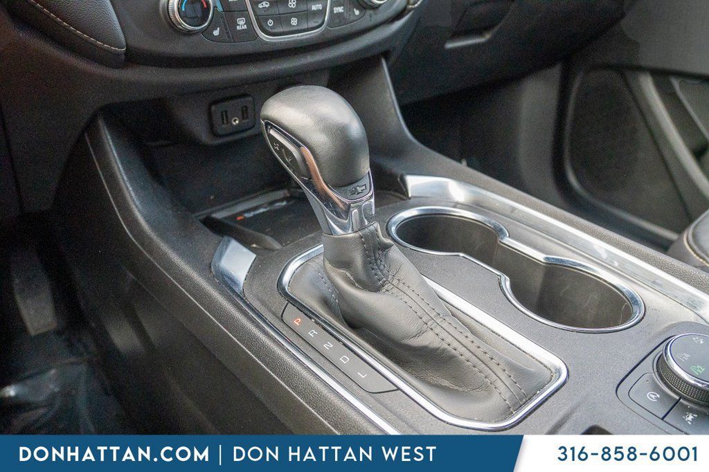 Used 2023 Chevrolet Traverse LT AWD/4WD image 9