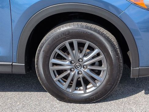 Used 2017 MAZDA CX-5 Touring FWD image 10