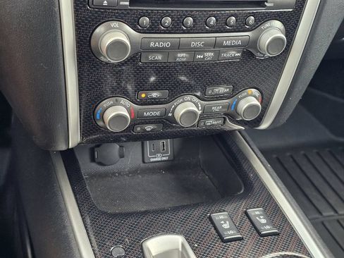 Used 2019 Nissan Pathfinder SL AWD/4WD image 21