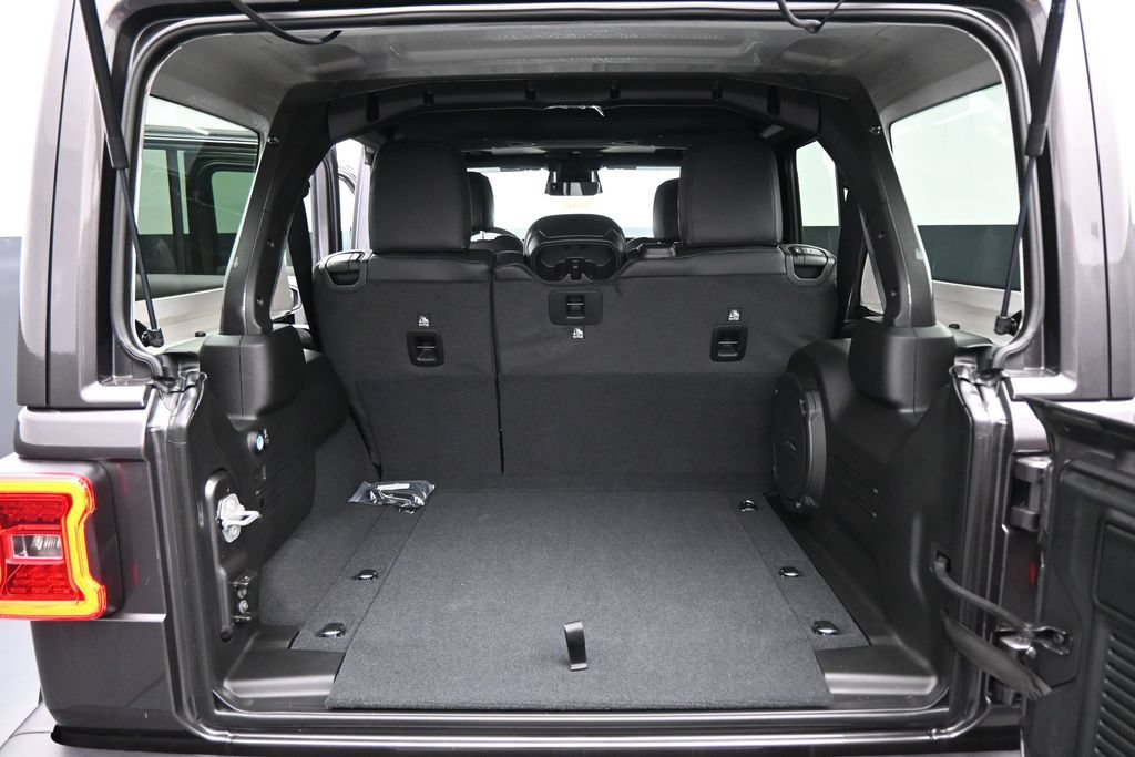 New 2027 Jeep Wrangler Unlimited Sahara AWD/4WD image 27