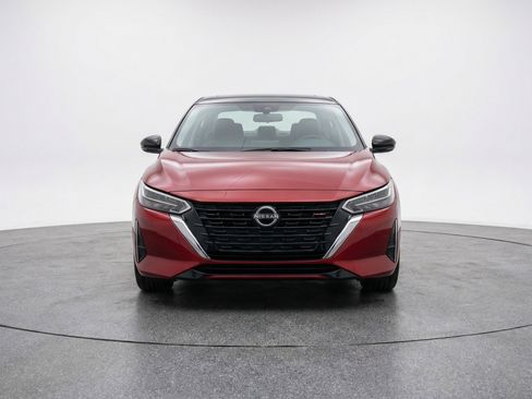 Used 2025 Nissan Sentra SV FWD image 2
