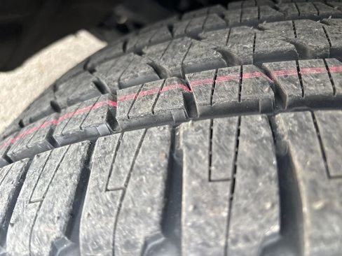 Certified 2023 Jeep Grand Wagoneer L Base image 32