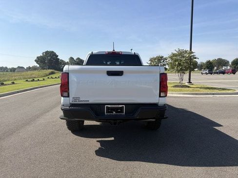 Used 2026 Chevrolet Colorado Trail Boss AWD/4WD image 4