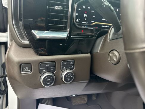 Used 2024 GMC Sierra 1500 SLT w/ SLT Premium Plus Package image 14