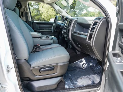 Used 2018 RAM 1500 Express w/ Express Value Package RWD image 16