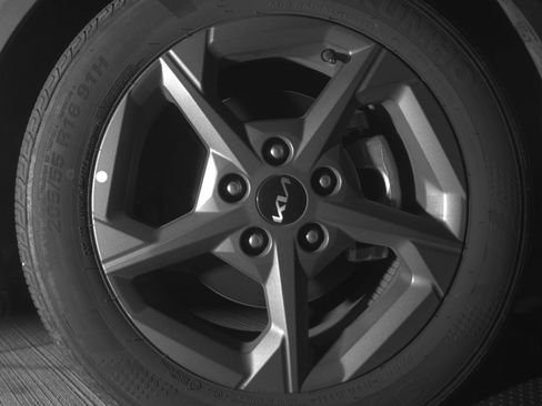 Used 2025 Kia K4 LXS image 15