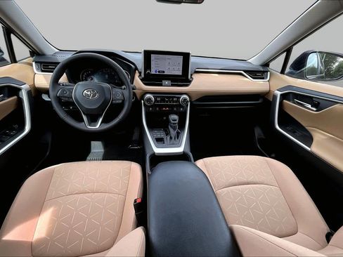 Certified 2025 Toyota RAV4 XLE w/ Convenience Package AWD/4WD image 15