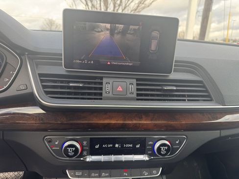 Used 2018 Audi Q5 2.0T Premium Plus w/ Premium Plus Package image 4