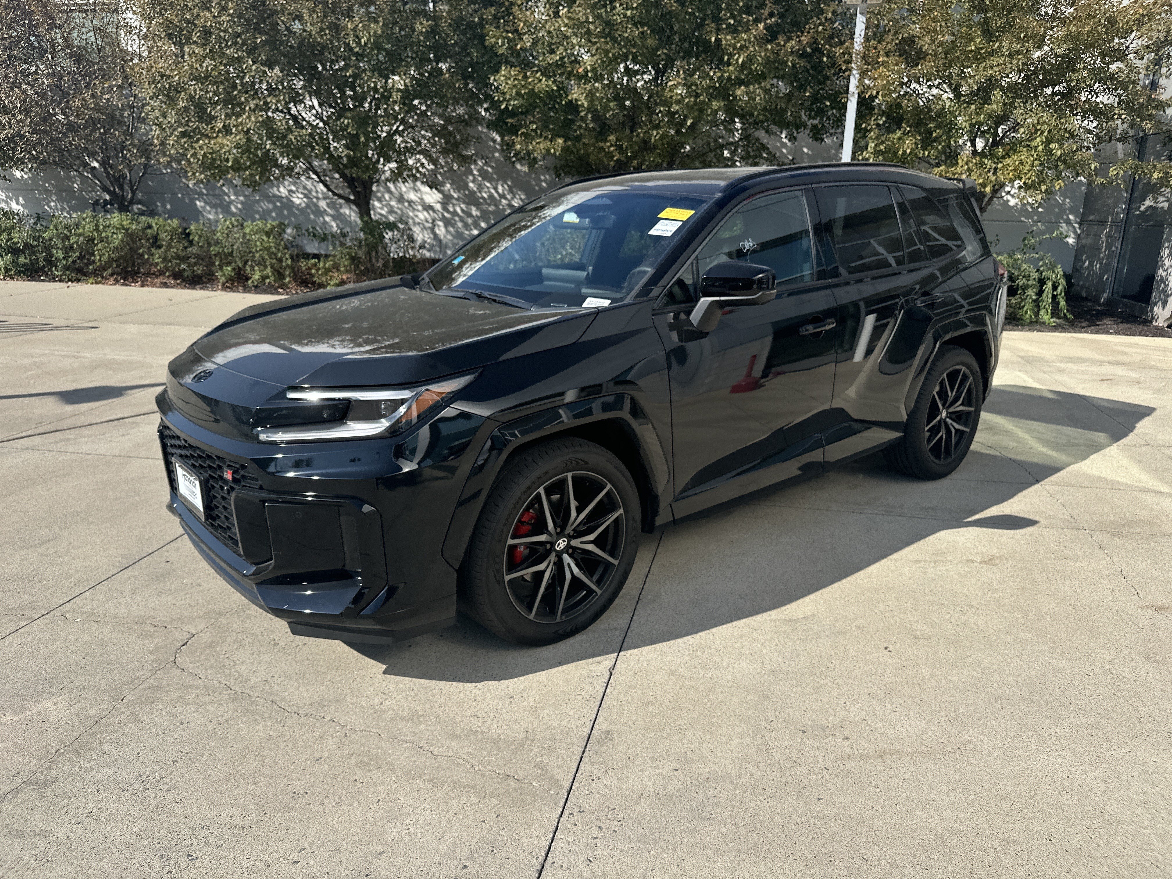 Used 2026 Toyota RAV4 AWD Plug-in Hybrid image 3