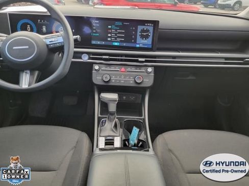 Used 2025 Hyundai Tucson SE AWD/4WD image 13