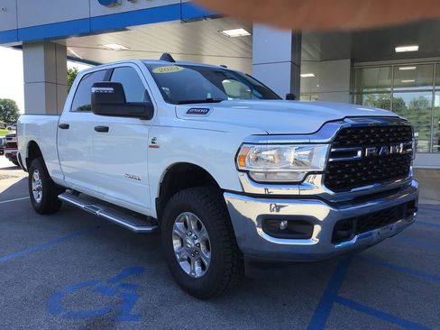 Used 2024 RAM 2500 Big Horn AWD/4WD image 4