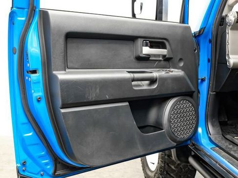 Used 2007 Toyota FJ Cruiser 4WD image 31