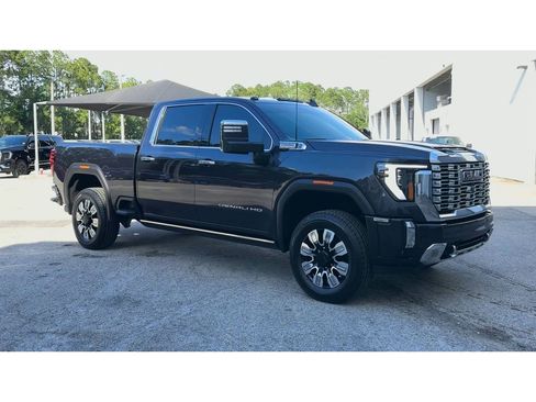 Certified 2024 GMC Sierra 2500 Denali w/ Denali Reserve Package AWD/4WD image 2