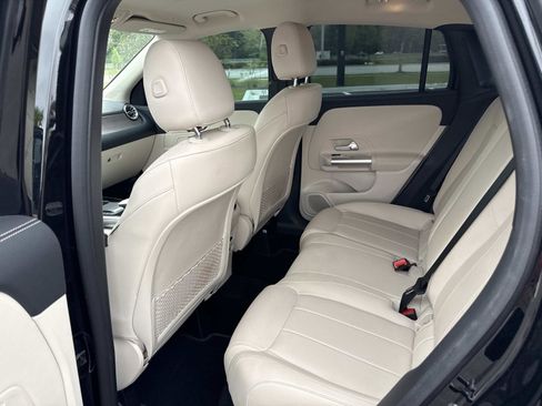 Used 2023 Mercedes-Benz GLA 250 image 13