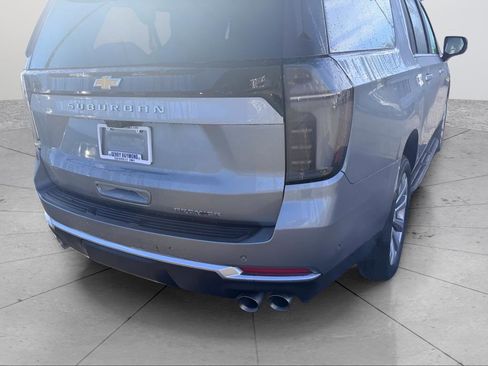 New 2026 Chevrolet Suburban Premier image 7