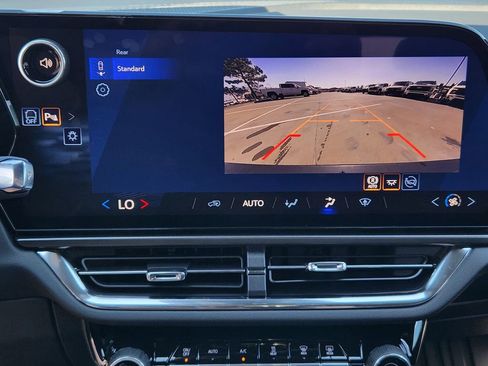 New 2026 Chevrolet Equinox EV LT image 13