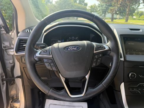 Used 2019 Ford Edge SEL w/ Equipment Group 201A AWD/4WD image 27