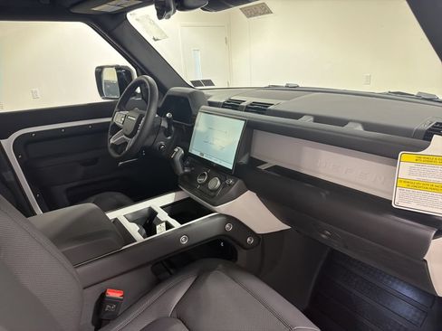 New 2026 Land Rover Defender 110 S AWD/4WD image 24