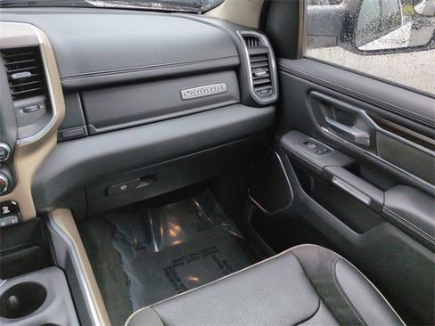 Certified 2022 RAM 1500 Laramie image 17