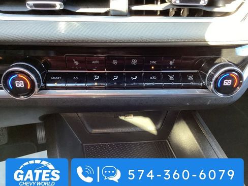 Used 2025 Chevrolet Equinox LT w/ Convenience Package II AWD/4WD image 21