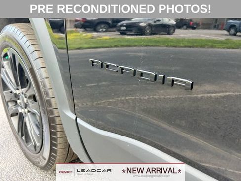 Used 2023 GMC Acadia SLE w/ Driver Convenience Package AWD/4WD image 30