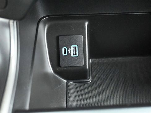 Used 2022 Ford F150 Tremor w/ Bed Utility Package image 16