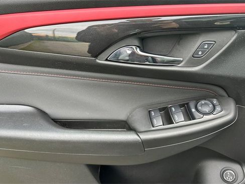 Used 2024 Chevrolet TrailBlazer RS w/ Convenience Package image 13