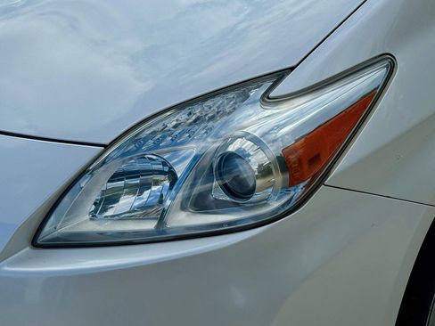 Used 2010 Toyota Prius Five image 11