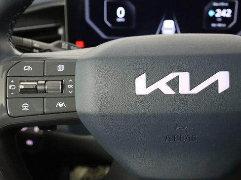 Used 2024 Kia EV9 GT-Line AWD/4WD image 8