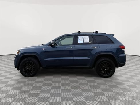 Used 2021 Jeep Grand Cherokee Trailhawk w/ Premium Lighting Group AWD/4WD image 3