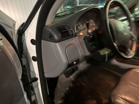 Used 2000 Mercedes-Benz ML 320 4MATIC image 17