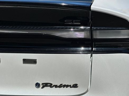Used 2024 Toyota Prius Prime FWD image 34