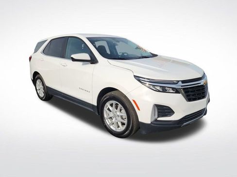 Used 2024 Chevrolet Equinox LT w/ LPO, Floor Liner Package image 7