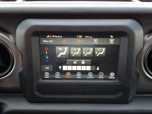 Used 2022 Jeep Gladiator Sport AWD/4WD image 19