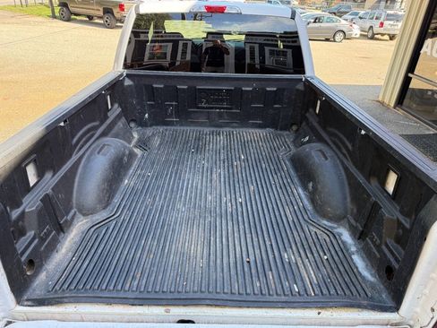 Used 2018 Ford F150 XL RWD image 6