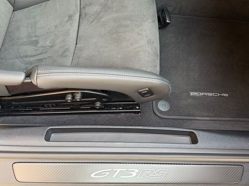 Certified 2025 Porsche 911 GT3 RS image 24