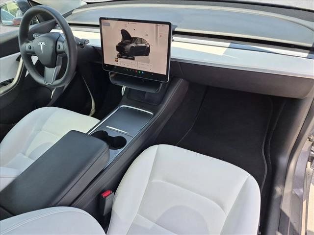 Used 2022 Tesla Model Y Performance AWD/4WD image 23