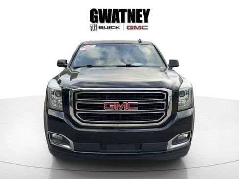 Used 2018 GMC Yukon XL SLT image 2