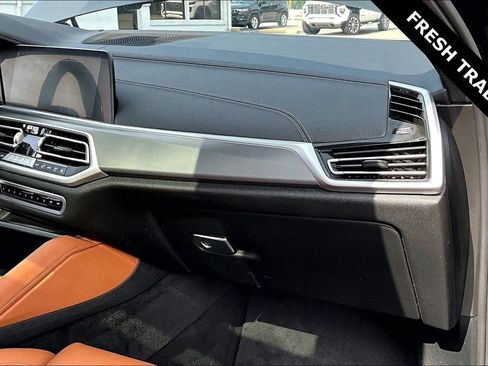 Used 2022 BMW X6 xDrive40i w/ Executive Package AWD/4WD image 25