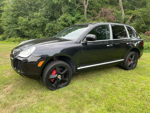 Used 2005 Porsche Cayenne Turbo image 19