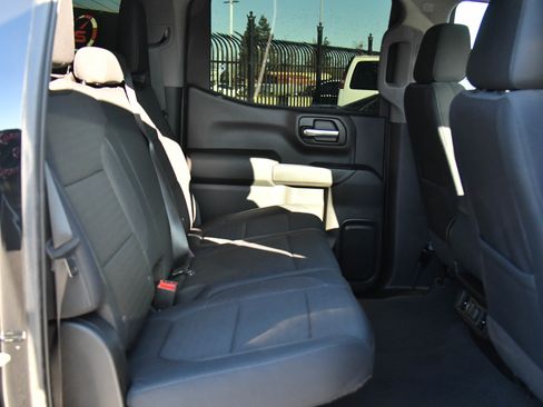Used 2019 Chevrolet Silverado 1500 LT w/ All-Star Edition image 41