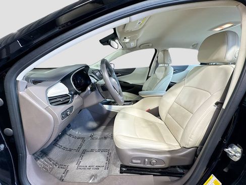 Used 2024 Chevrolet Malibu LT FWD image 12