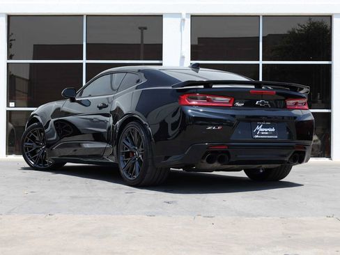 Used 2018 Chevrolet Camaro ZL1 RWD image 11