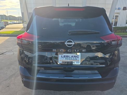 New 2026 Nissan Rogue SV image 2